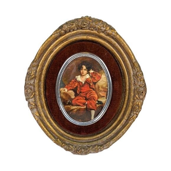 Vintage Cameo Creations Wall Plaques: "Red Boy" & "Spring Flowers" Prints - Picture 5 of 7